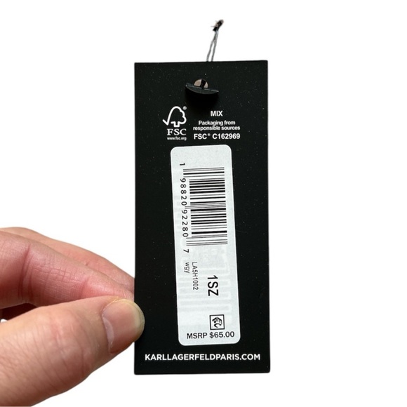 NWT unisex Karl Lagerfeld Logo Embroidered
Trucker Hat - Picture 4 of 16